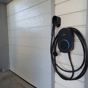 Sähköauton lataus